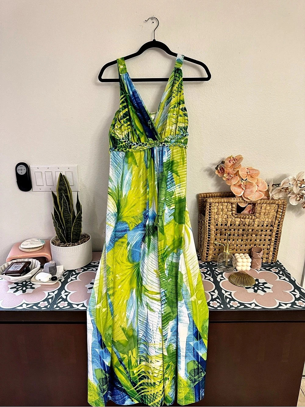 John Paul Richard Abstract Maxi Dress in Green & Blue Size Medium Like New